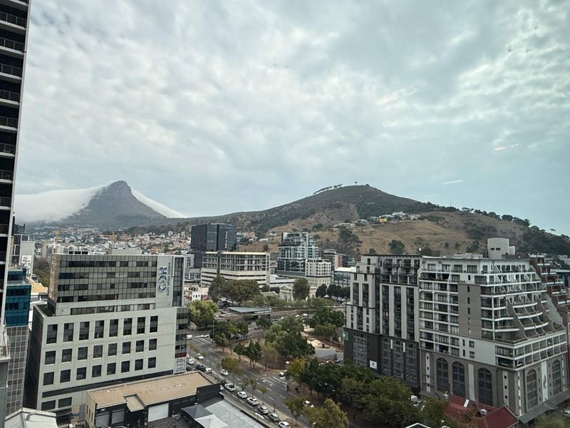 Prestigious 265m2 Portside Office to let - Photo 2