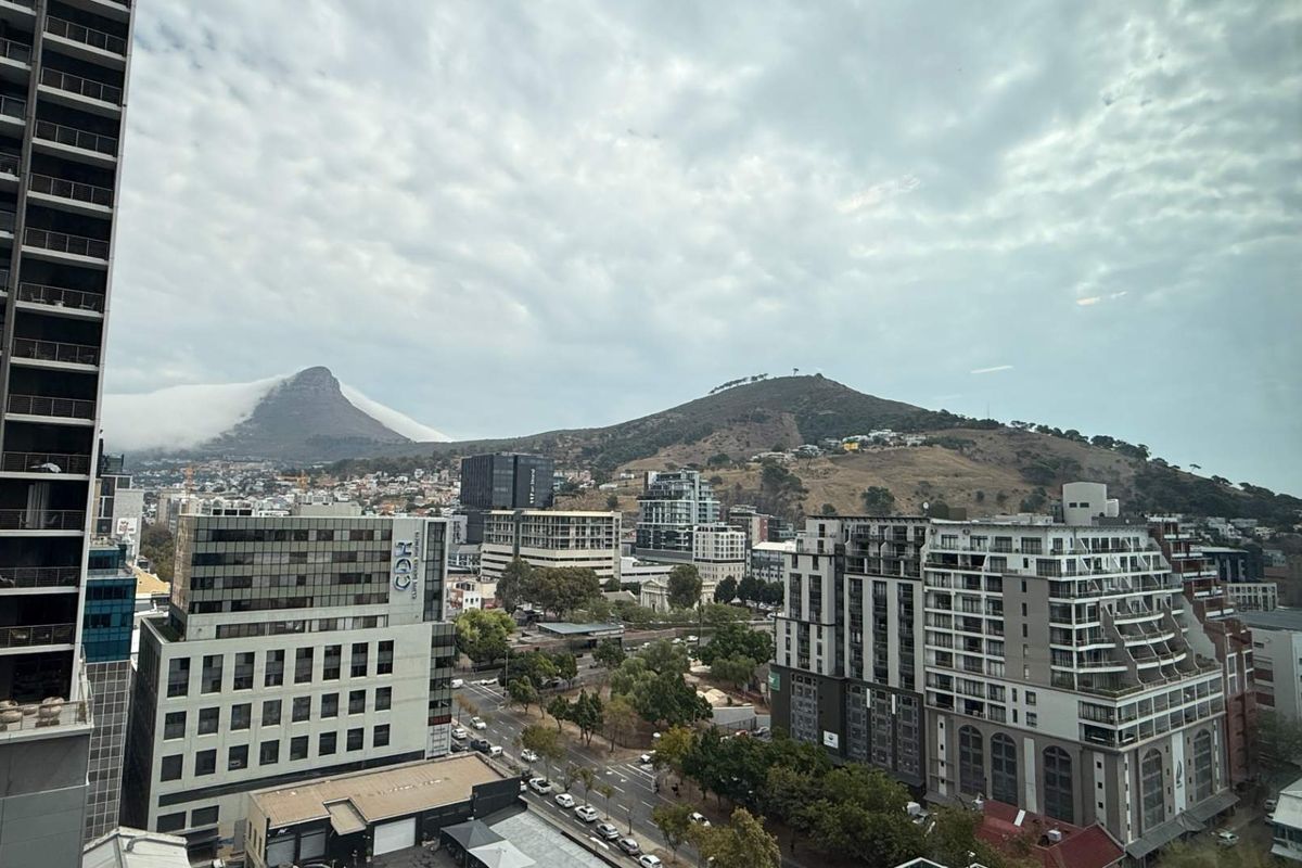 Prestigious 265m2 Portside Office to let - Photo 2