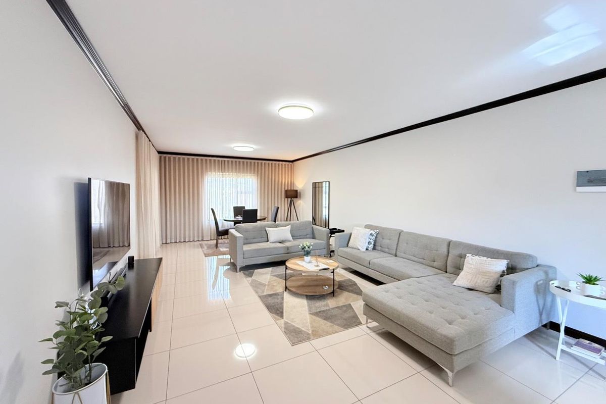 Live in Style: Elegant 2-Bed, 2-Bath Apartment! - Photo 5