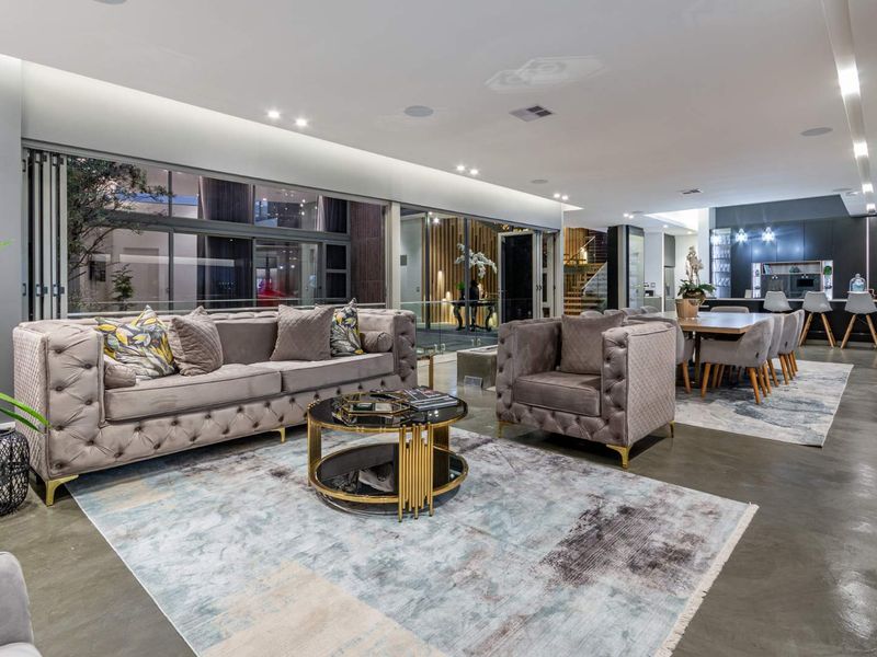 Architectural Masterpiece on Steyn City’s 4th Hole – A Four-Level Sanctuary of Modern Luxury - Photo 8