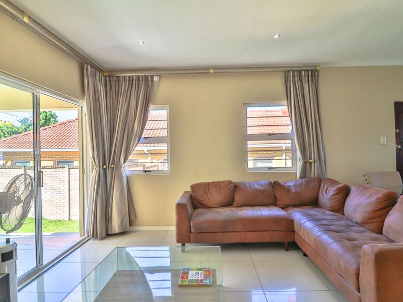 When convienience is Key! - Photo 6