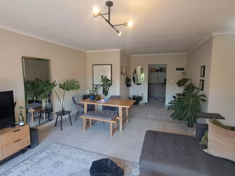 3 Bedroom 2 Bathroom - Photo 8