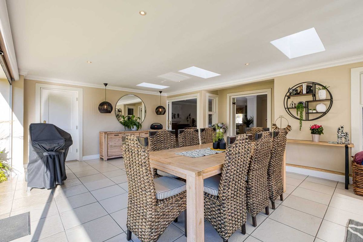 STUNNING 3 BEDROOM HOUSE FOR SALE IN CEDAR LAKES LIFESTYLE ESTATE - Photo 5