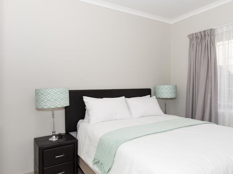 2-Bedroom Unit with Braai Area - Photo 7