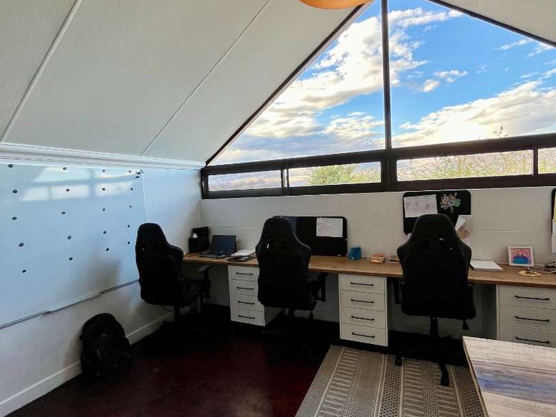 🌿 Modern Light-Filled Home on Omeya Golf Estate - Photo 10