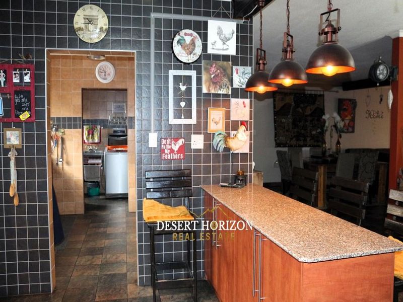 Walvis Bay ,Erongo | Beautiful spacious home with a flat - Photo 6