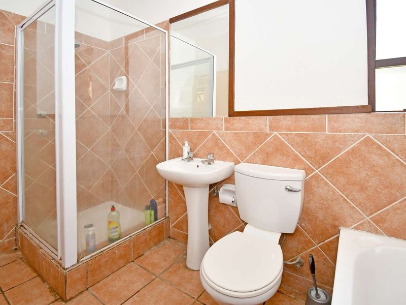 Charming 1-Bedroom Ground-Floor Garden Apartment in Chobe Sands, Douglasdale - Photo 10