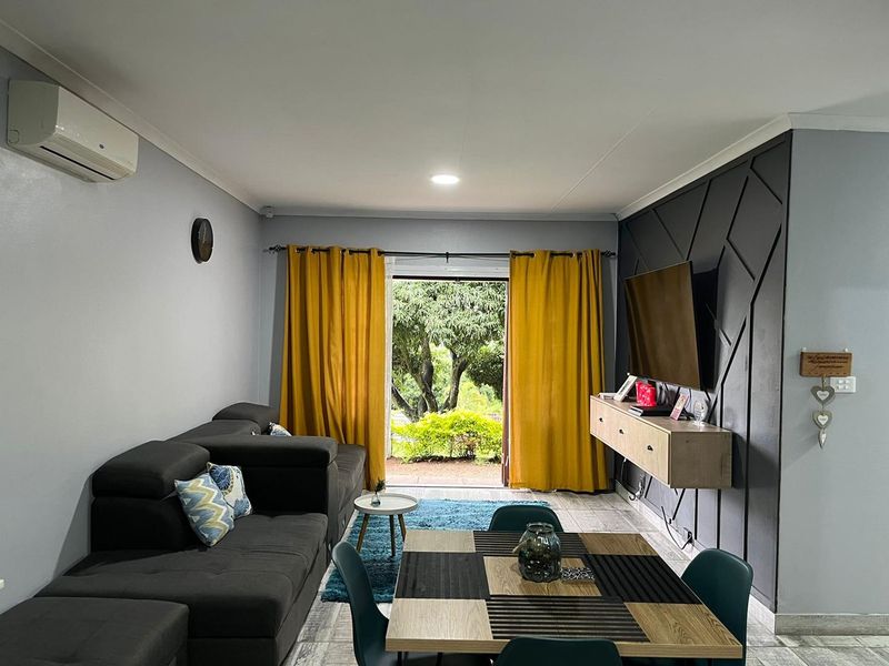 Welcome to Your Dream Townhouse in Queensburgh - Photo 2