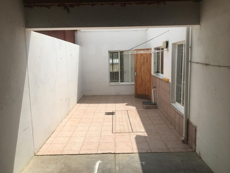 Townhouse in Avis for Sale | N$ 2 000 000 - Photo 2