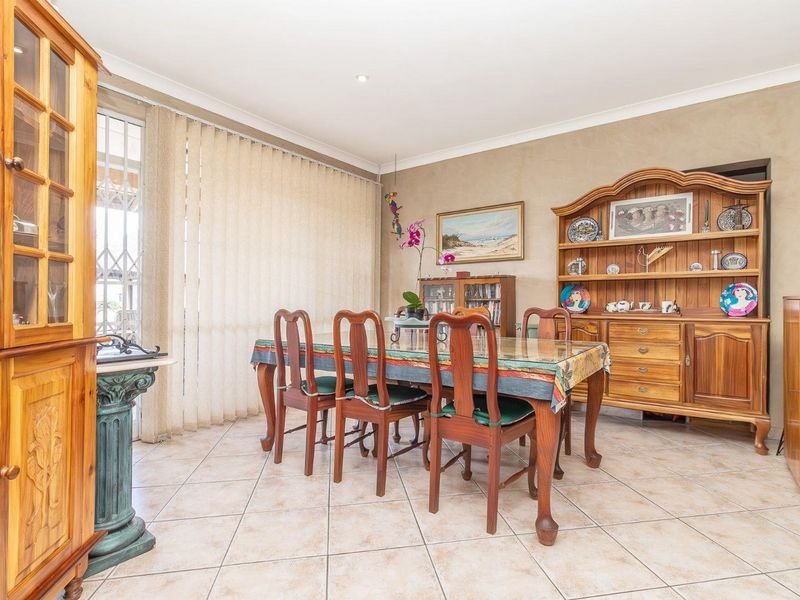 EXCEPTIONAL PROPERTY WITH INCOME POTENTIAL – IDEAL FOR A GUESTHOUSE OR B&B. - Photo 3