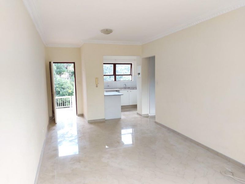 1 BEDROOM APARTMENT FOR SALE IN OAKLANDS - Photo 6