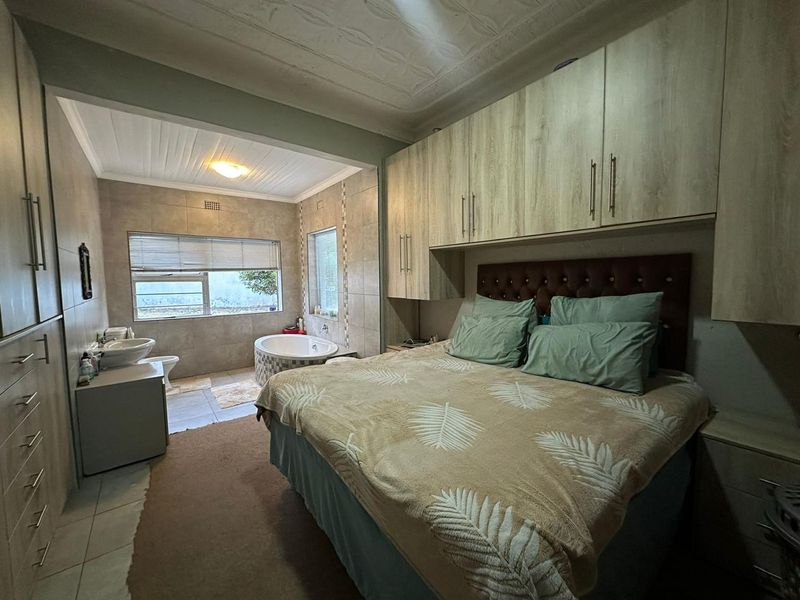 Corner Home with Space to Grow and Modern Comfort - Photo 5