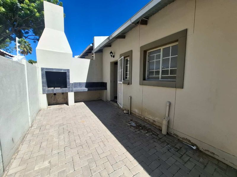 AFFORDABLE GEM IN PIONEERSPARK EXT 1 - Photo 2