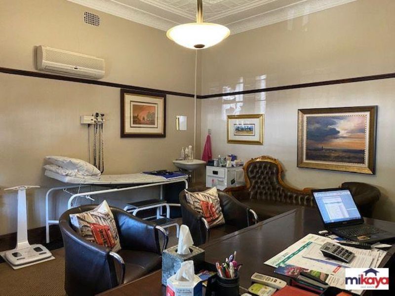 Prime Office Space for Sale in Westdene! - Photo 4