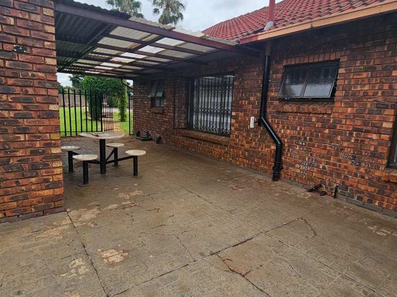 3 bedroom house in Karenpark - Photo 8