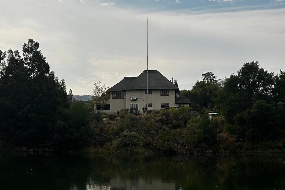 17 Hectares of Space, Luxury, and Nature – Don’t Miss Out! - Photo 2