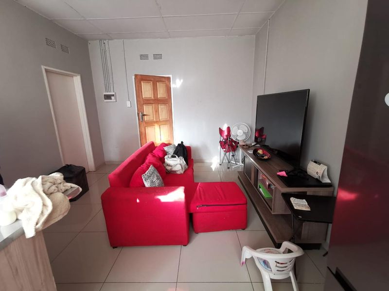 Renovated one bedroom urgentt rental - Photo 8