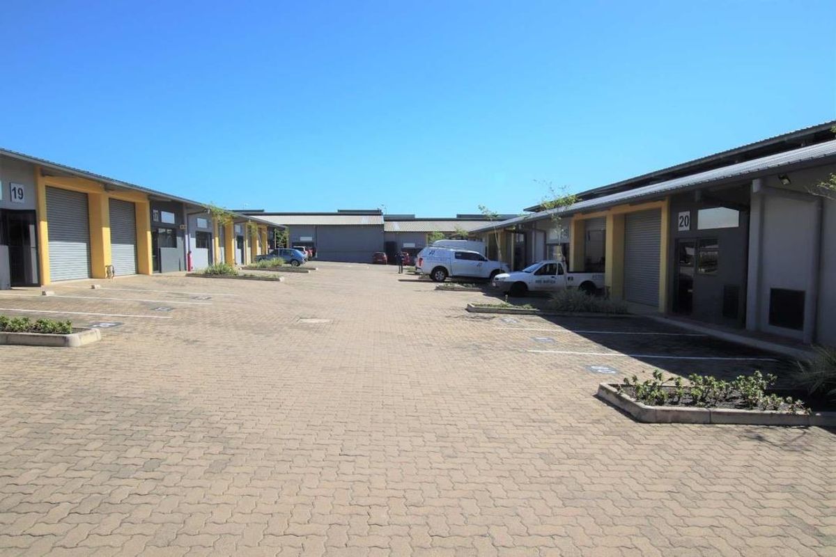 Hendra - 140m2 Mixed-Use Light Industrial Unit For Sale in Cornubia - Photo 2