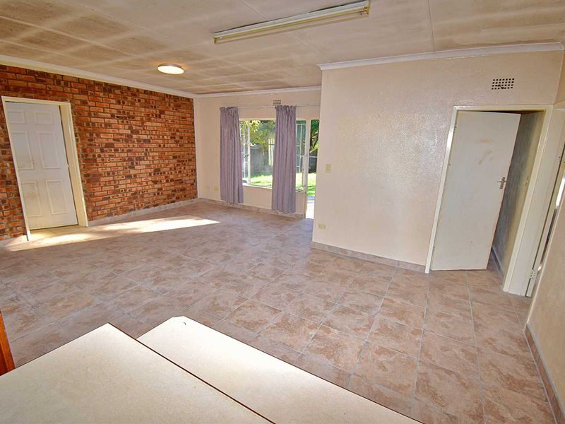 Starter Home on a Large Stand - Photo 7