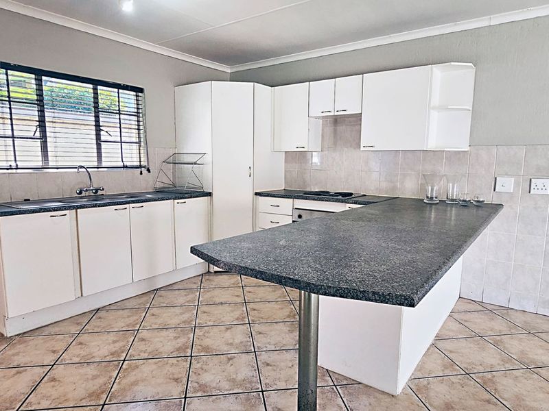 Your Dream Home in Honeydew Ridge Awaits! - Photo 7