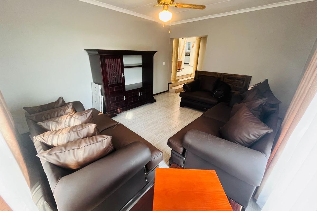 Magnificent 4 bedroom home in Meyersdal for Sale - Photo 5
