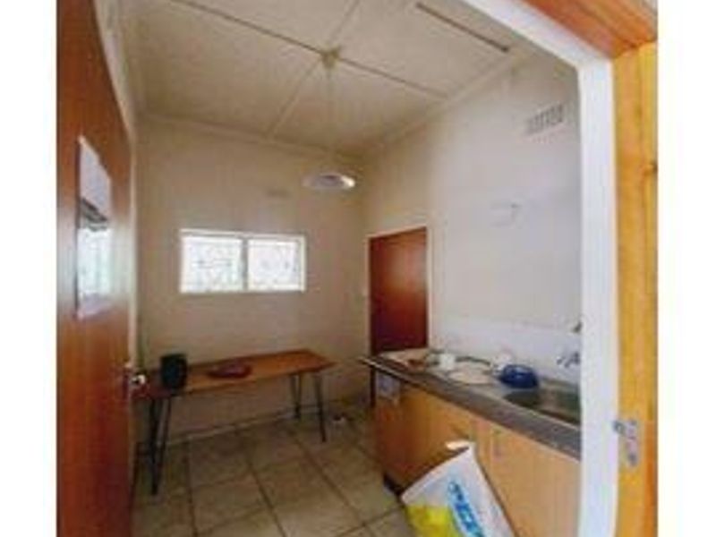 FOR SALE / TO LET - Photo 5