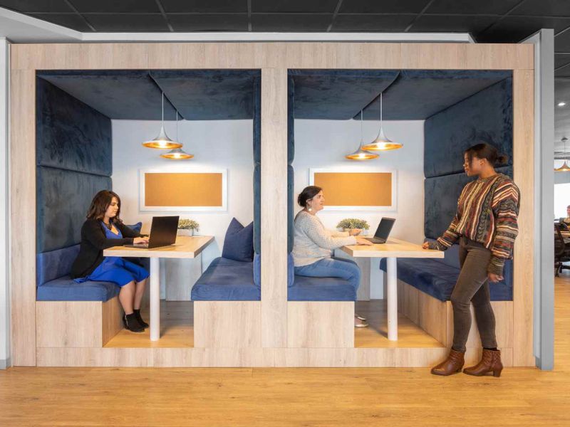 Discover many ways to work your way in Spaces Atrium on 5th Sandton - Photo 2