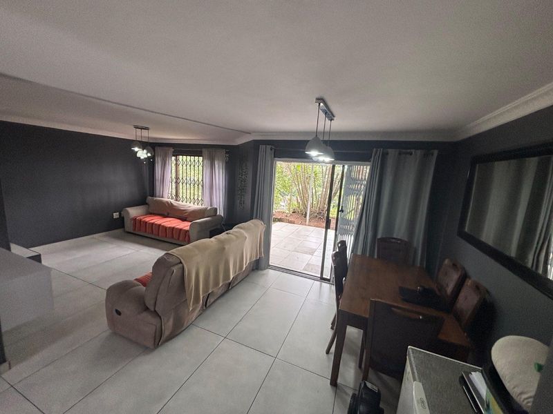 Modern Living | Private Garden | Pet Friendly (Small Dogs) - Photo 6