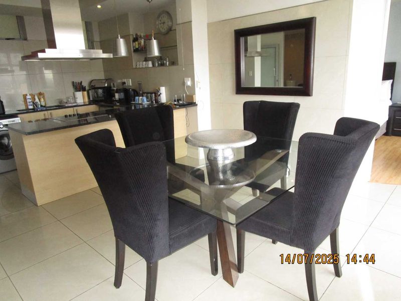 MAGNIFICENT 2 BED 2 BATH FULLY FUENISHED APARTMENT - Photo 7