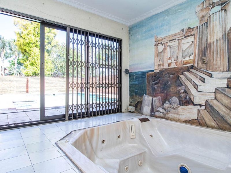 Timeless Elegance Meets Modern Comfort in Lakefield - Photo 6