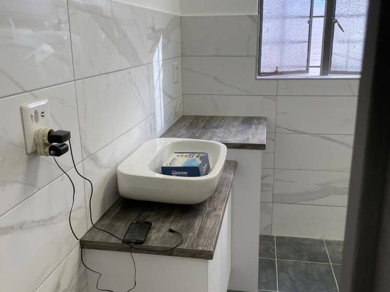 Duet House To Let In Tauben Glen - Photo 6