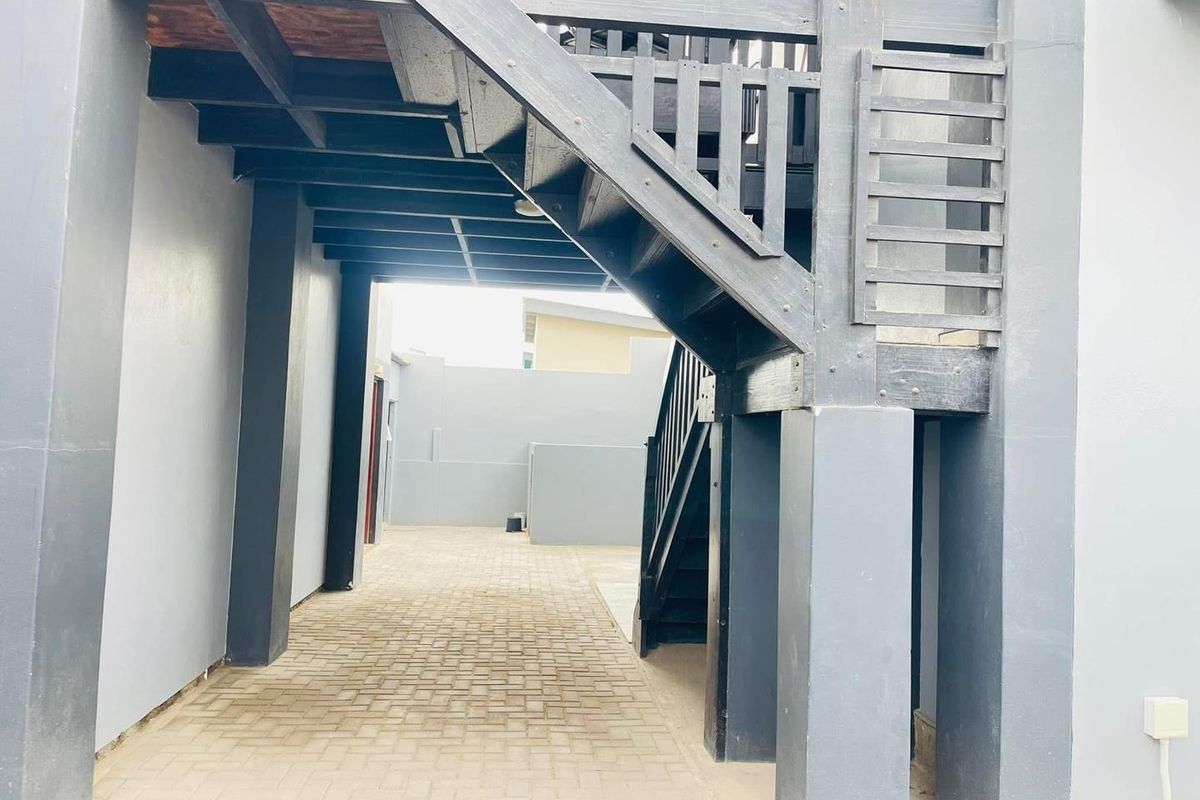 2 Bedroom house & 3 Flats for sale in Tamariskia, Swakopmund. - Photo 5