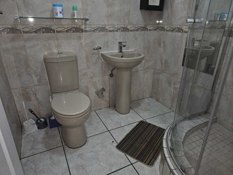 Modern family house in Floors - Photo 9