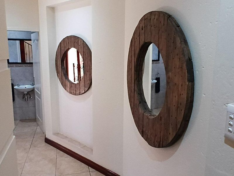 "Secure Estate Living: Modern Home for Investors or Downsizers! - Photo 10