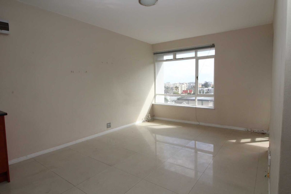 0.5 Bedroom Apartment - Sea Point - Photo 4