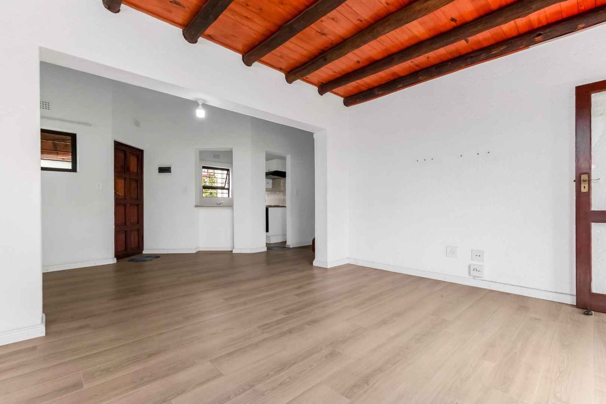 2 BEDROOM LOFT APARTMENT FOR SALE IN MORNINGSIDE SANDTON - Photo 4