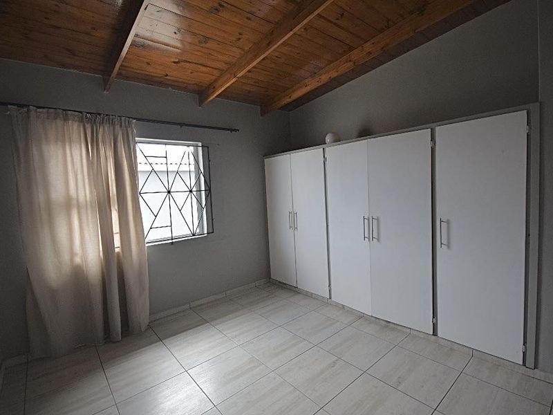 Spacious newly renovated house - Photo 4