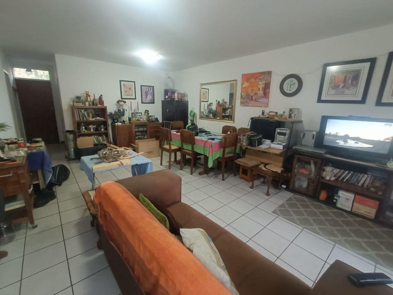 Spacious Duplex for Sale in Established Area of Lyttelton Manor - Photo 9