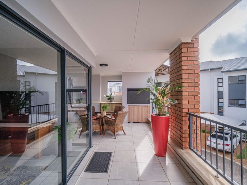 Upmarket apartment in Ballito Hills - Photo 8