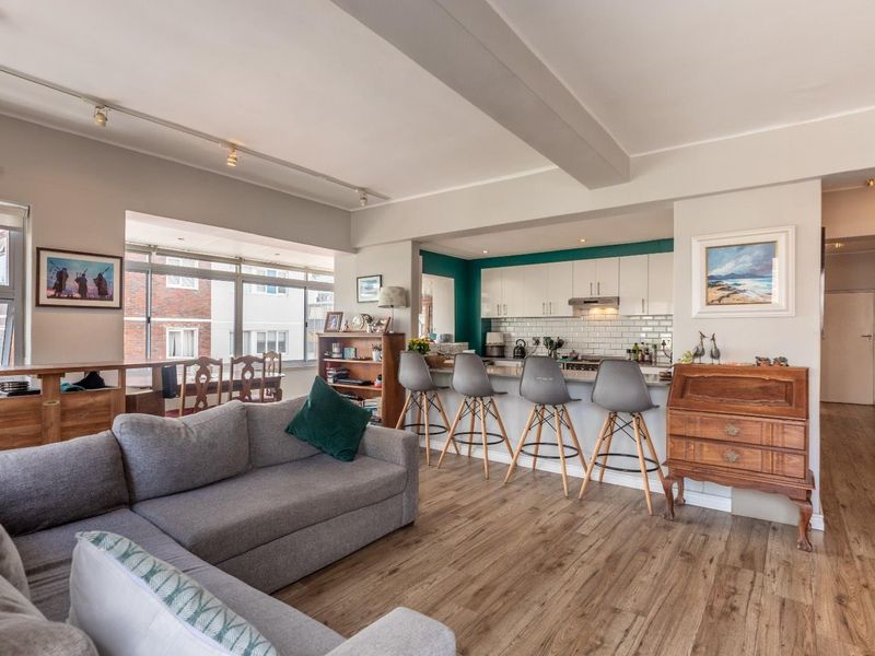 Easy Coastal Living in the Heart of Sea Point - Photo 6