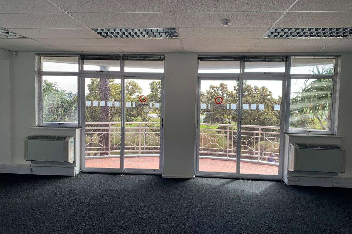 Century City's Best: Double Volume Offices with Canal Access! - Photo 4