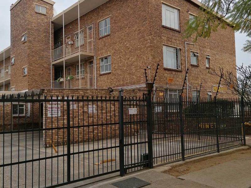 2 Bed, 1 Bath Apartment to rent - Photo 2