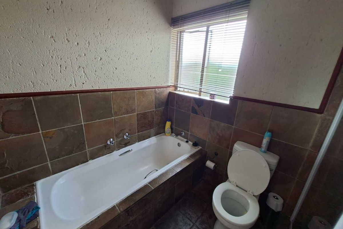 NEAT, QUAINT AND JUST FOR YOU! - Photo 5