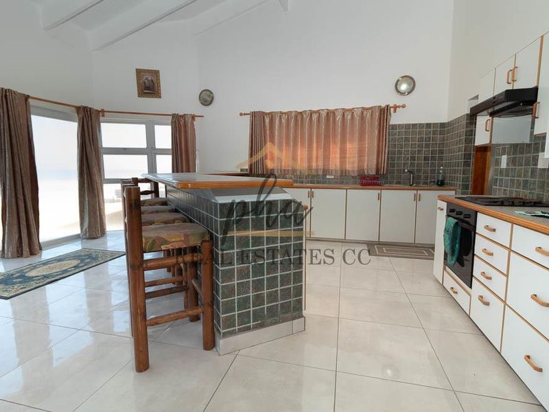 BEACHFRONT Living in Ext 6, Henties Bay - Photo 6