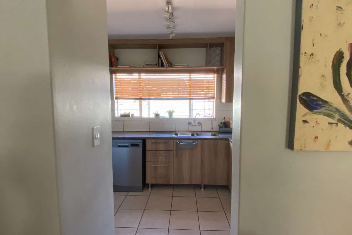 2 Bedroom Townhouse for Sale in Pierre Van Ryneveld. - Photo 5