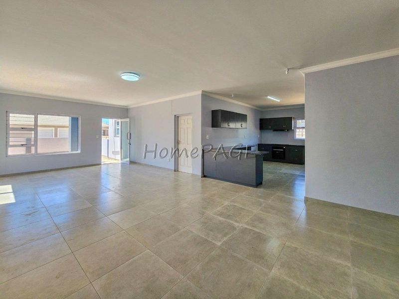 Ext 11 (Sun Bay), Henties Bay:  Brand new 3 Bedroom home wih 3 Garages is for Sale - Photo 5