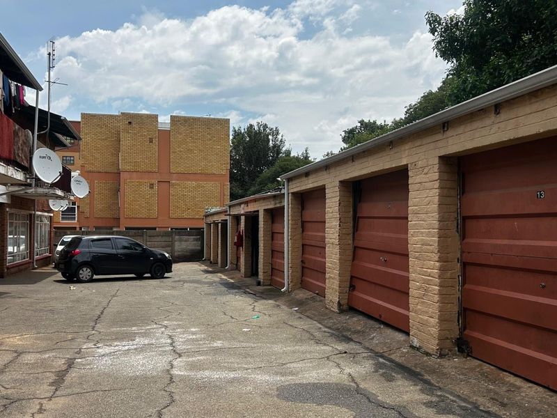 Spacious 1-Bedroom Apartment in Kempton Park CBD - Photo 10