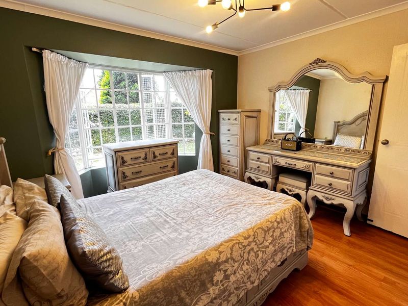 A Hidden Gem with Soul – Ground Floor Beauty - Photo 5