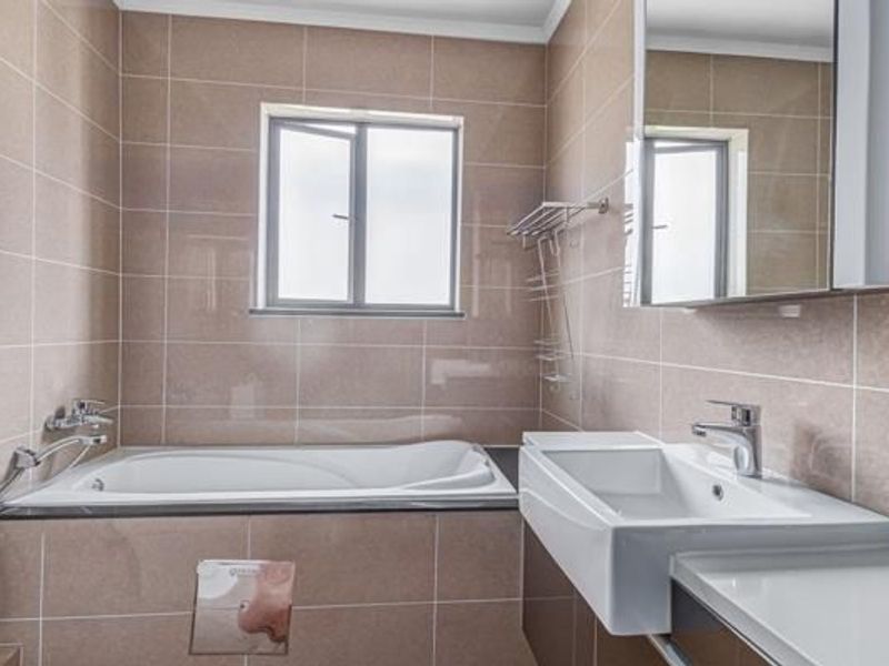 3 Bedroom Home For Sale in Craigavon - Photo 10