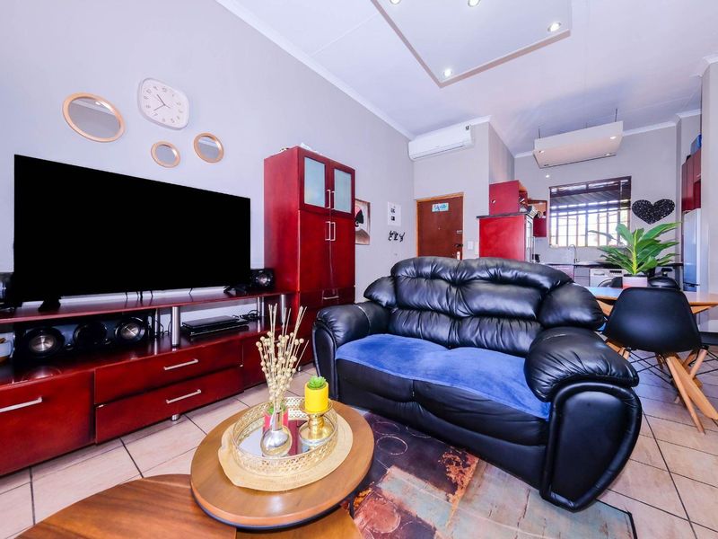 New Release! Kingsley Place in Saxonwold. - Photo 5